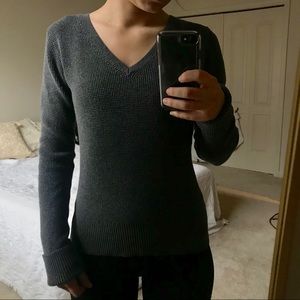 Gap Gray Fitted Sweater